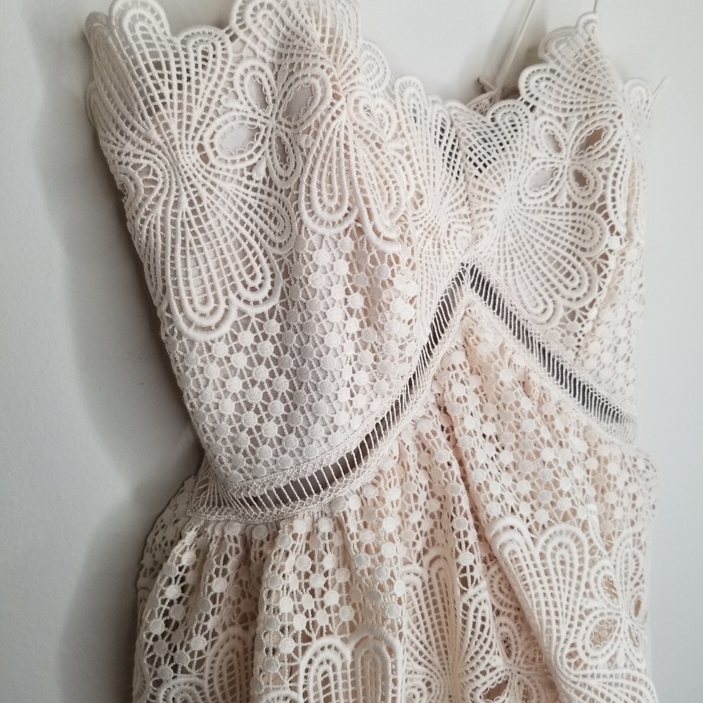 Self-Portrait Lace Peplum Pleated Midi Dress Cream Romantic Occasion Event Dress - Picture 10 of 16
